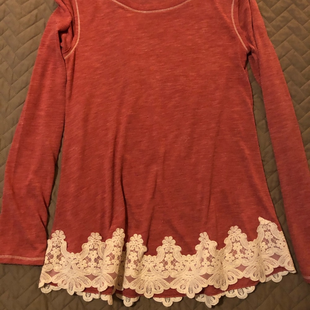 Long sleeve jolt blouse
